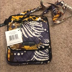 Vera Bradley Mini Hipster, Painted Feathers. New!